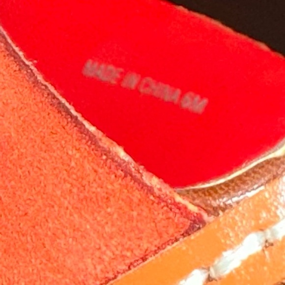 Dolce Vita Wedge Sandal. Burnt Orange/Black. Size 6 - Picture 8 of 8